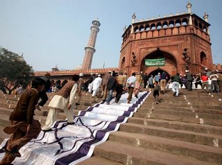 Israeli flag draped over the steps to the Jama mosque in New Delhi